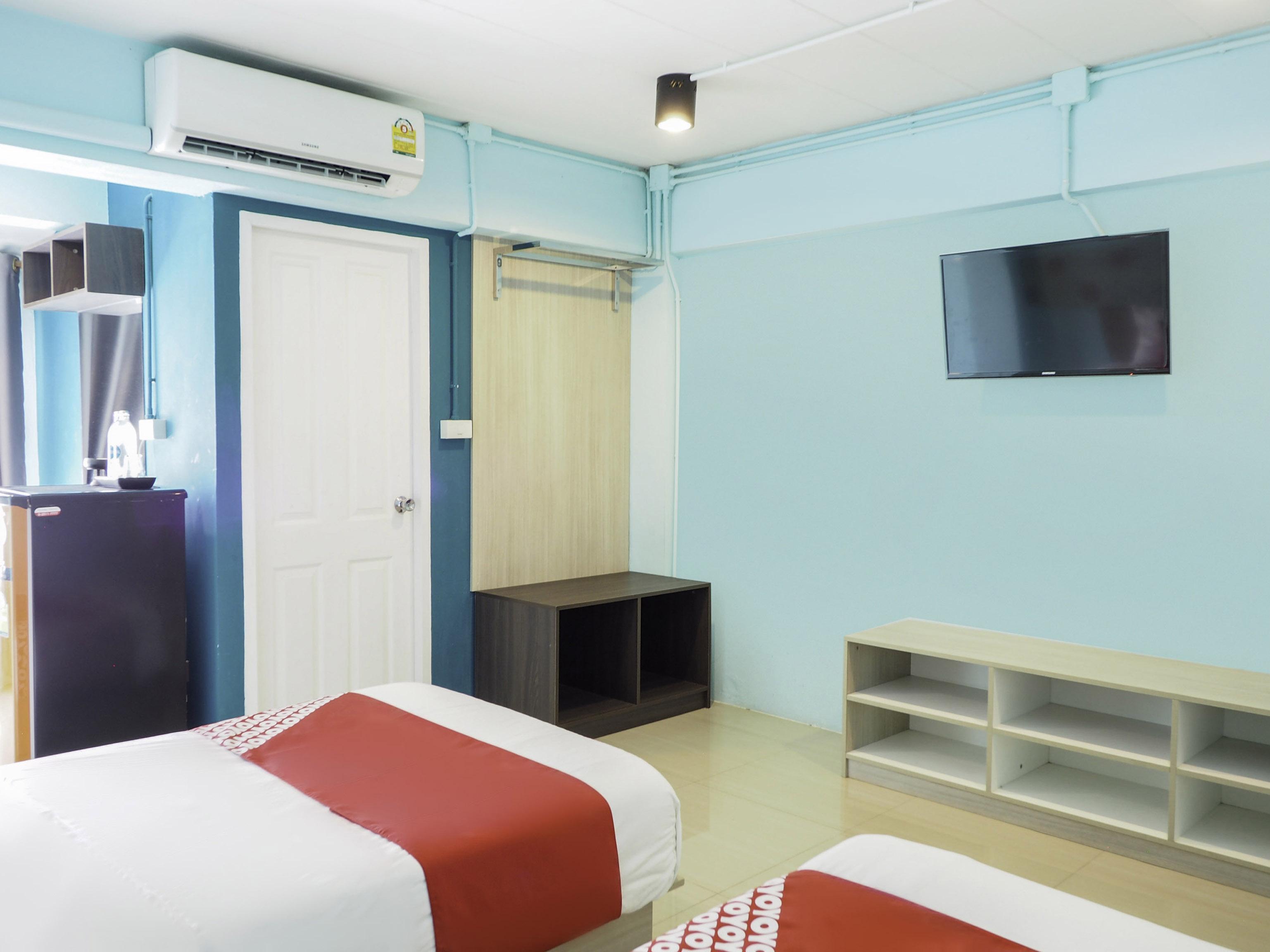 Oyo 983 The Private Hotel Чиангмай Экстерьер фото