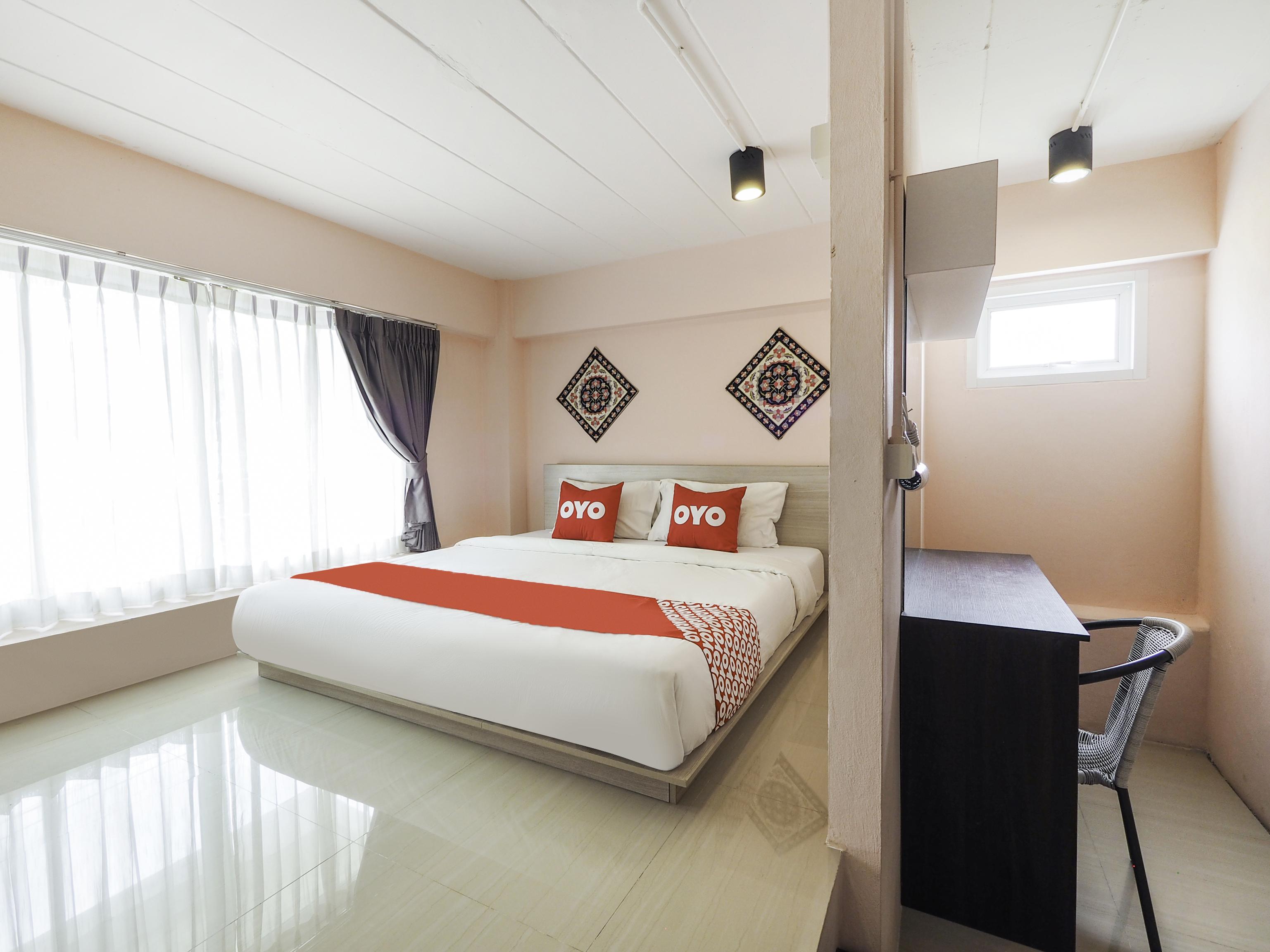 Oyo 983 The Private Hotel Чиангмай Экстерьер фото