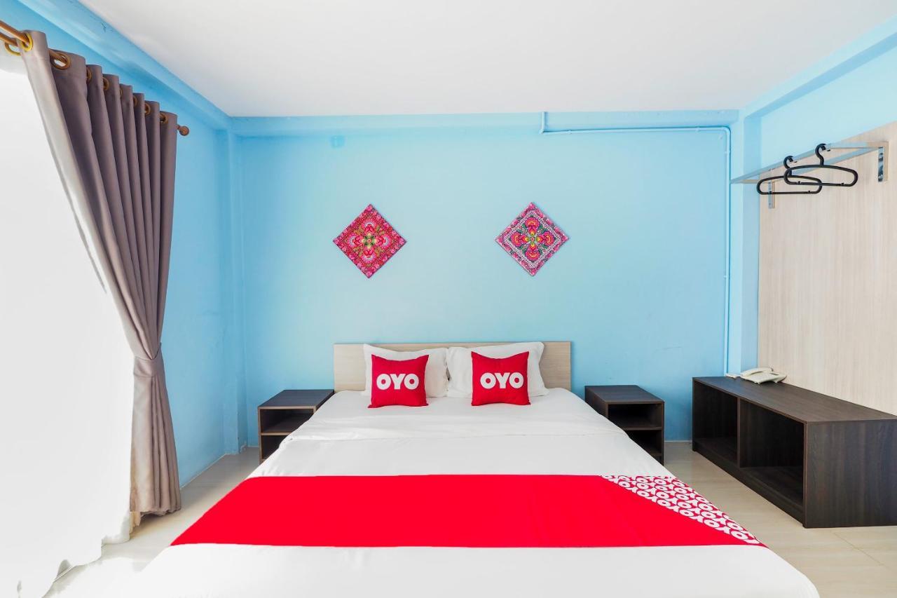 Oyo 983 The Private Hotel Чиангмай Экстерьер фото