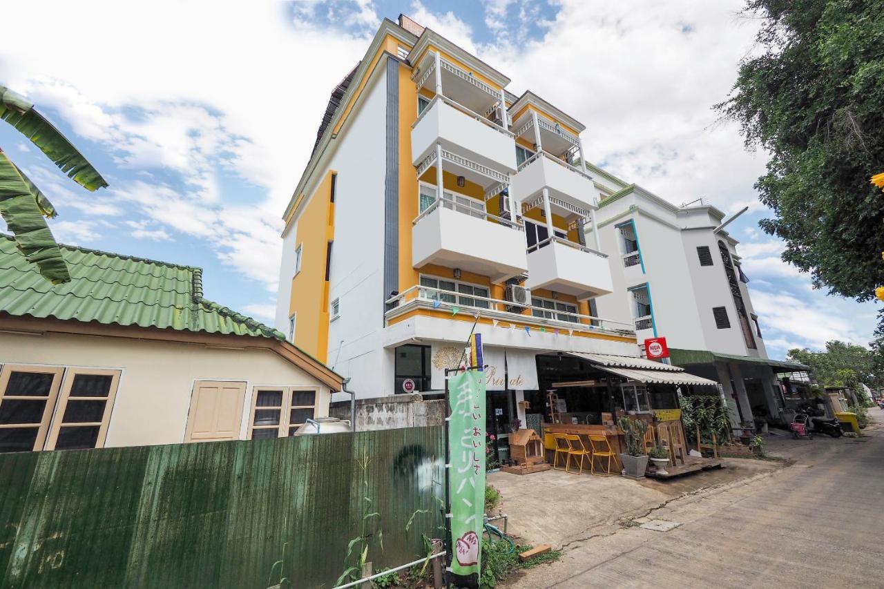 Oyo 983 The Private Hotel Чиангмай Экстерьер фото