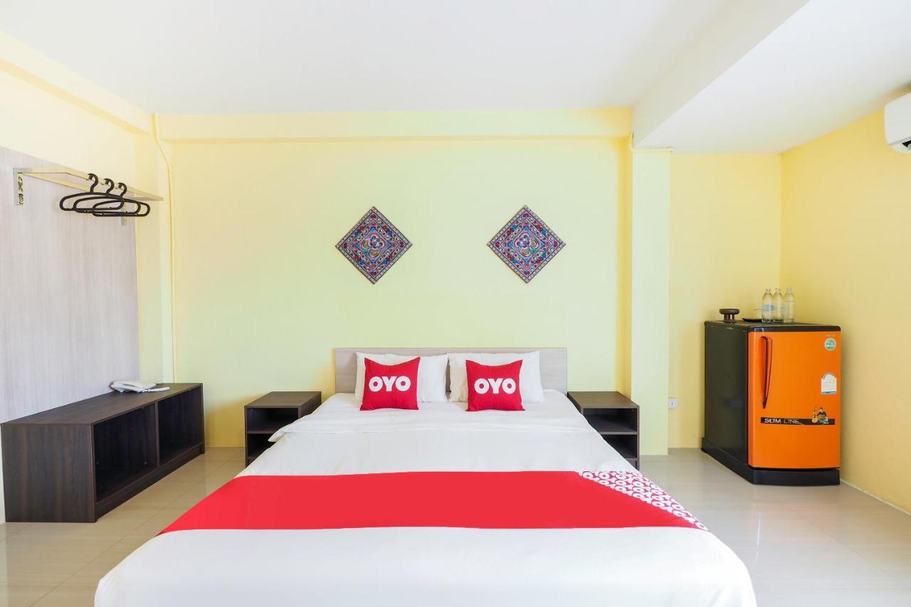Oyo 983 The Private Hotel Чиангмай Экстерьер фото