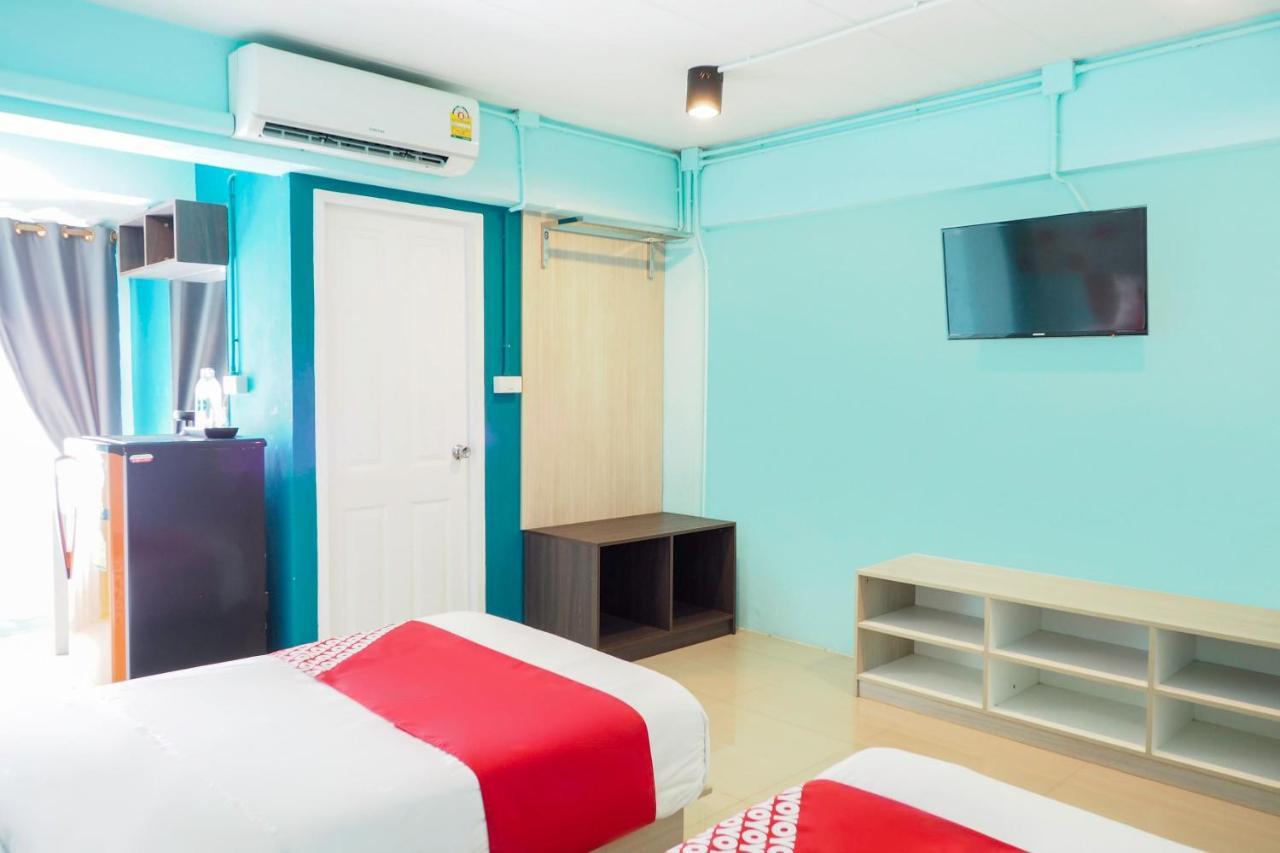 Oyo 983 The Private Hotel Чиангмай Экстерьер фото