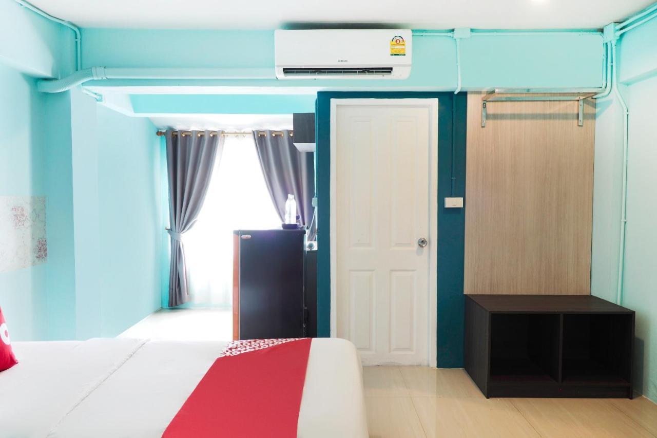 Oyo 983 The Private Hotel Чиангмай Экстерьер фото